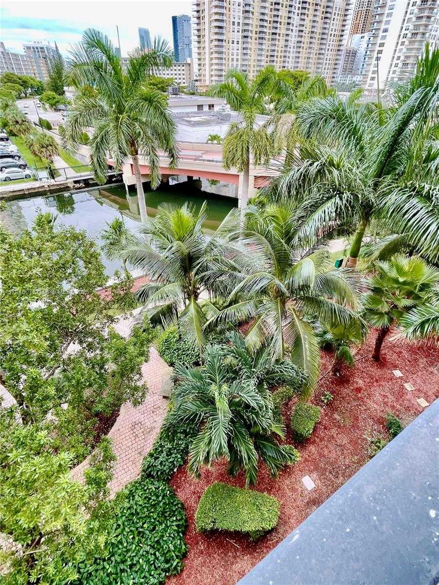Small Image of 17150 NORTH BAY RD #2511, Sunny Isles Beach Number 9