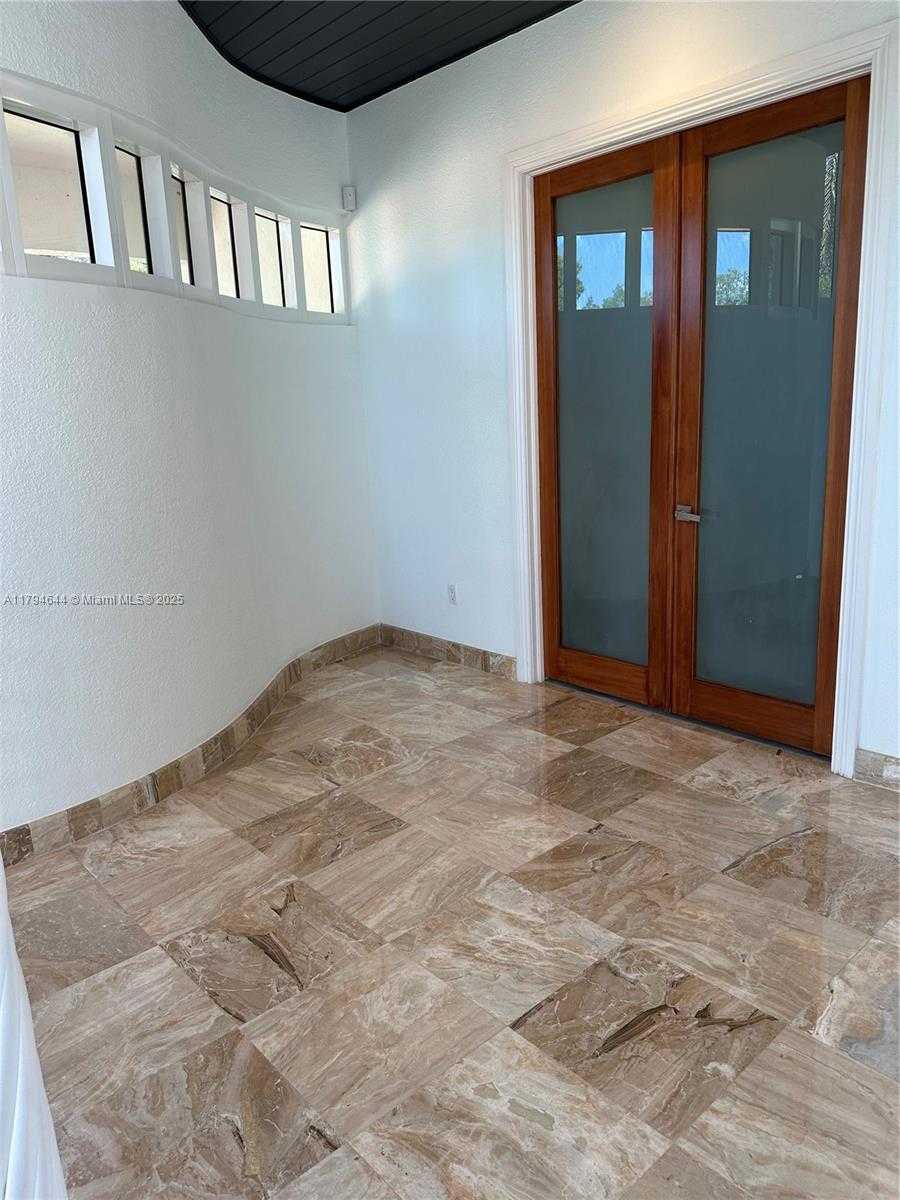 Small Image of 10600 SOUTH WEST 69TH AVE, Pinecrest Number 65