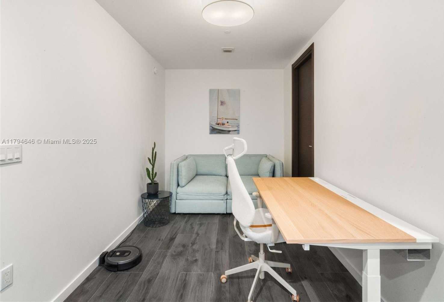 Small Image of 1000 BRICKELL PLZ #PH5706, Miami Number 12