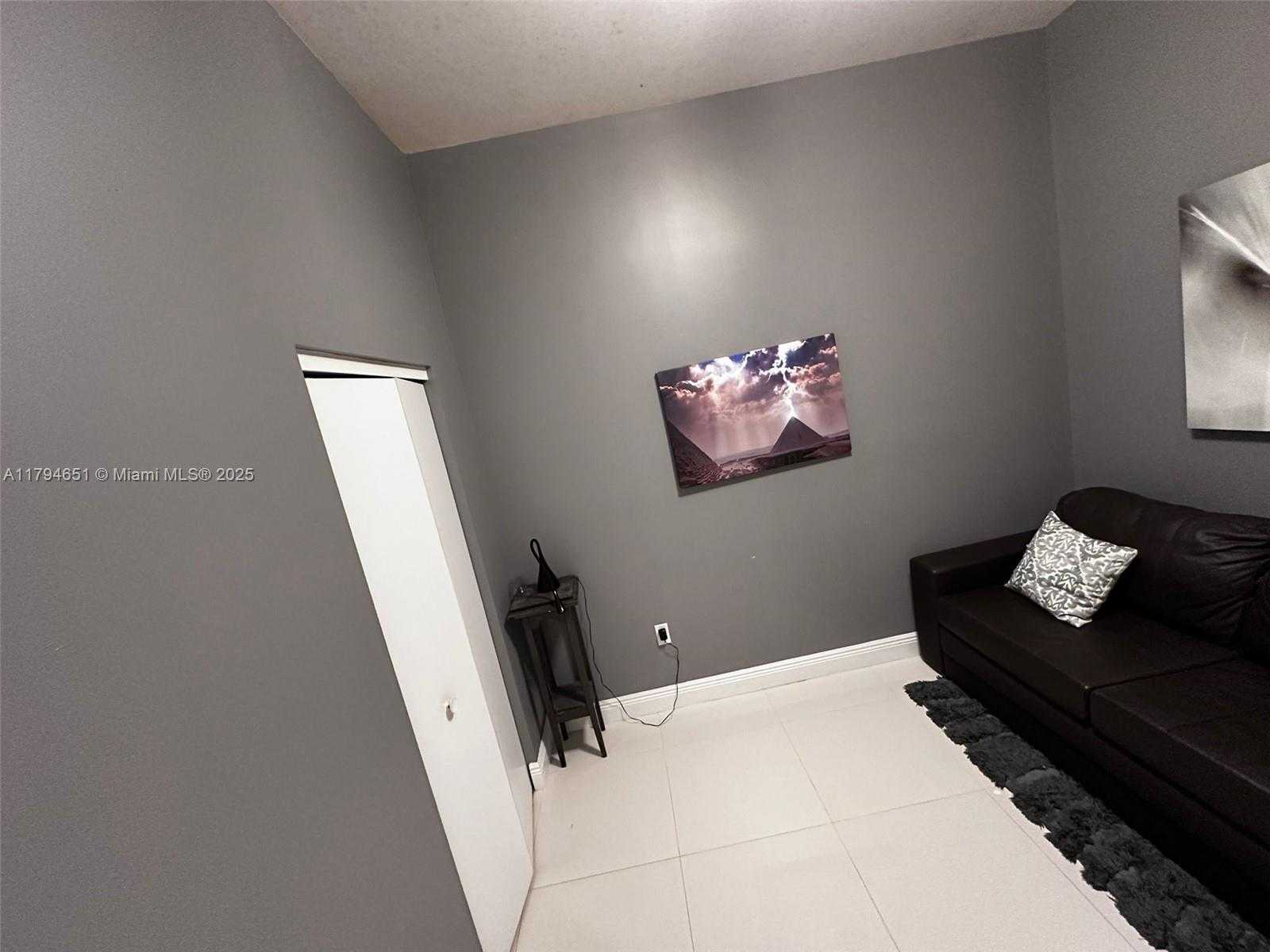 Small Image of 7930 EAST DR #1007, North Bay Village Number 10
