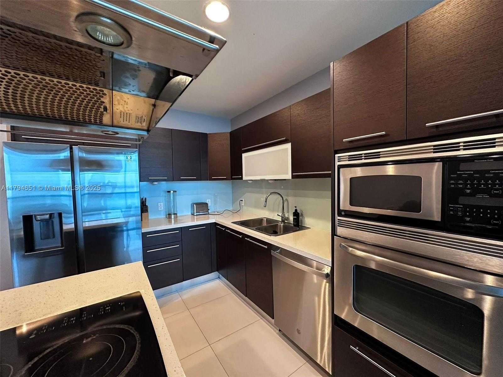 Small Image of 7930 EAST DR #1007, North Bay Village Number 12