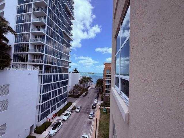 Small Image of 2001 BISCAYNE BLVD #2502, Miami Number 11