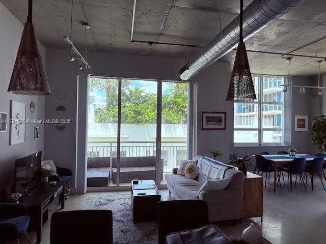Small Image of 2001 BISCAYNE BLVD #2502, Miami Number 5