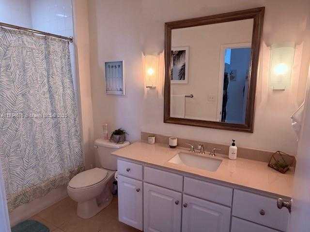 Small Image of 2001 BISCAYNE BLVD #2502, Miami Number 9