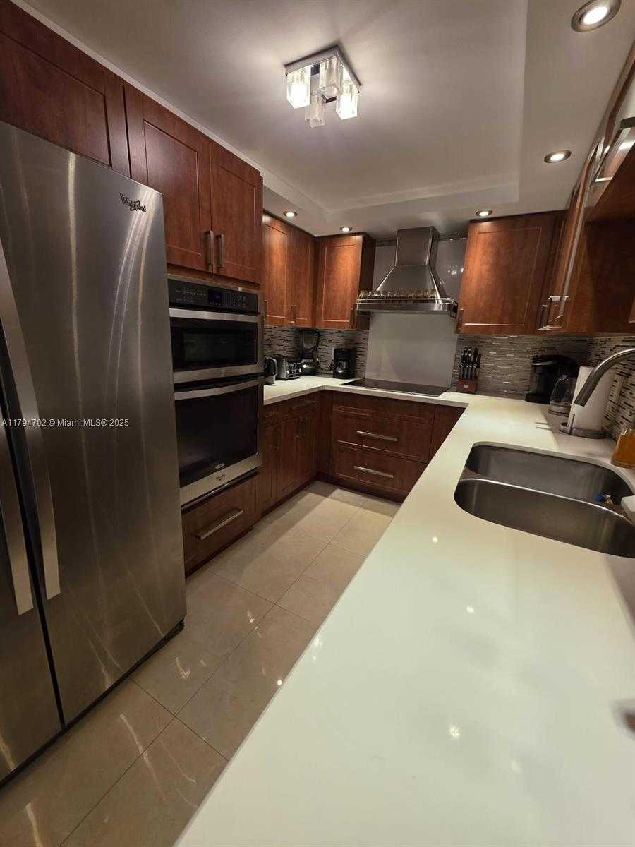 Small Image of 9225 COLLINS AVE #1409, Surfside Number 11