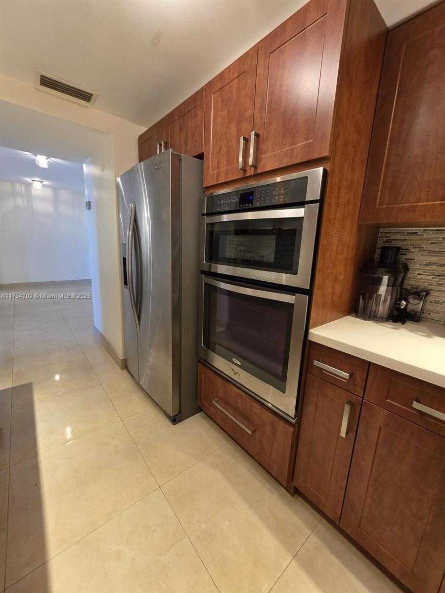 Small Image of 9225 COLLINS AVE #1409, Surfside Number 14