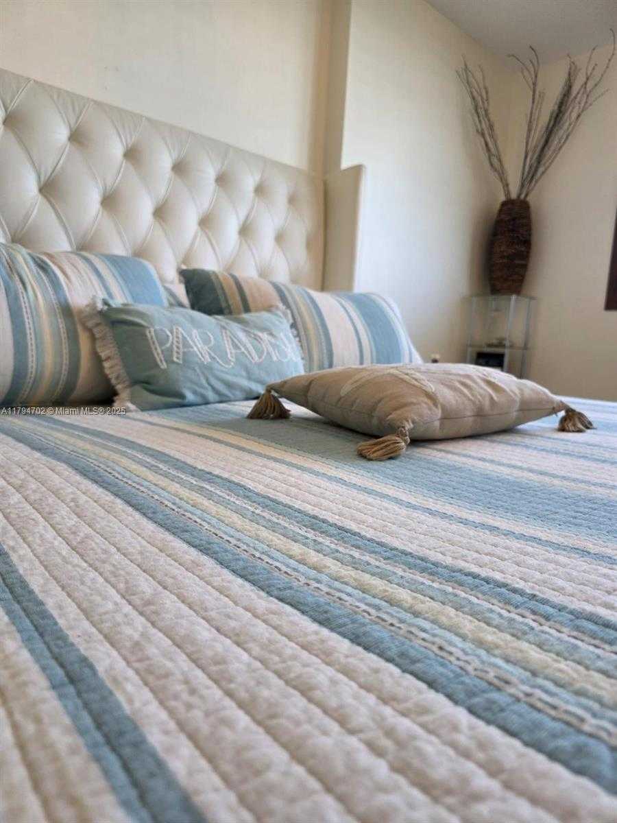 Small Image of 9225 COLLINS AVE #1409, Surfside Number 20