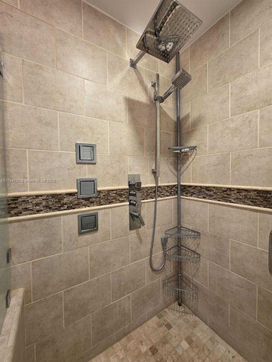 Small Image of 9225 COLLINS AVE #1409, Surfside Number 26