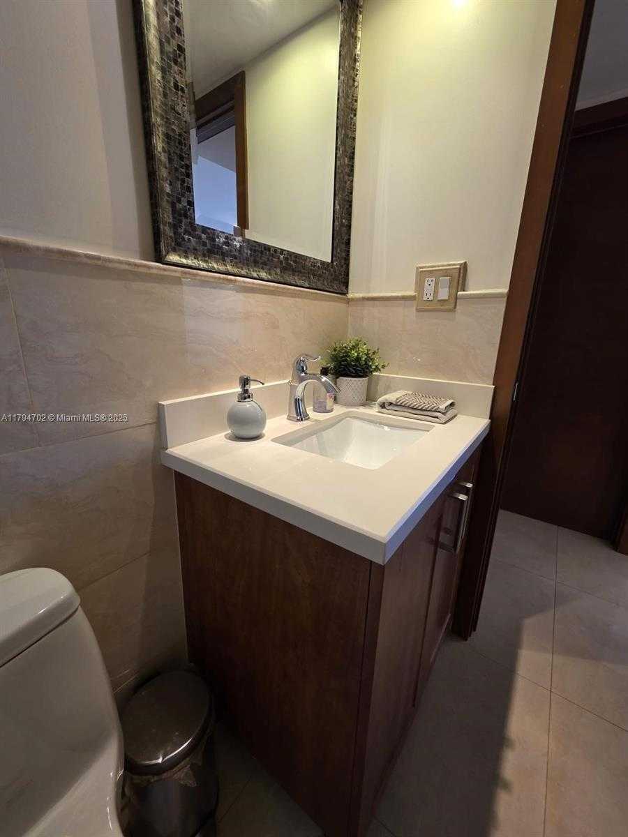 Small Image of 9225 COLLINS AVE #1409, Surfside Number 28