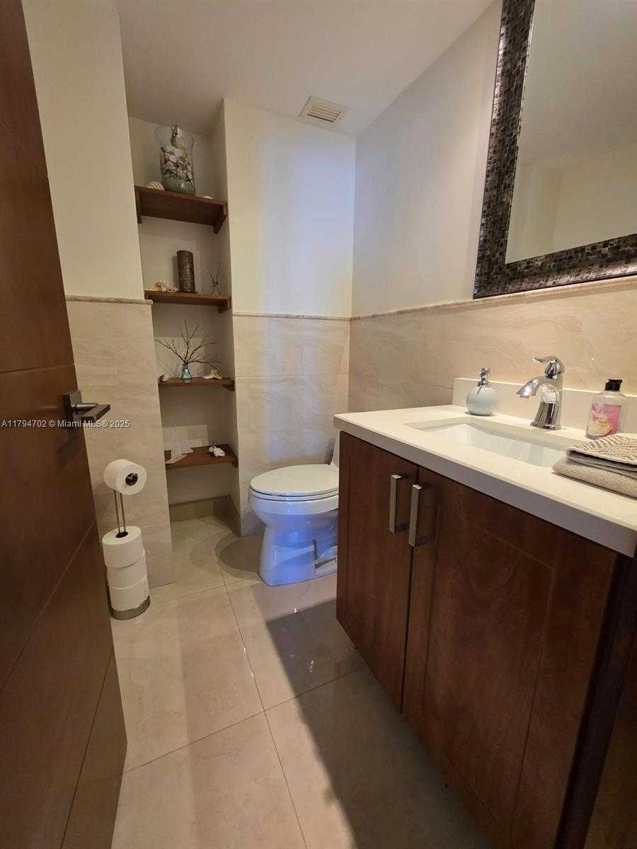 Small Image of 9225 COLLINS AVE #1409, Surfside Number 29