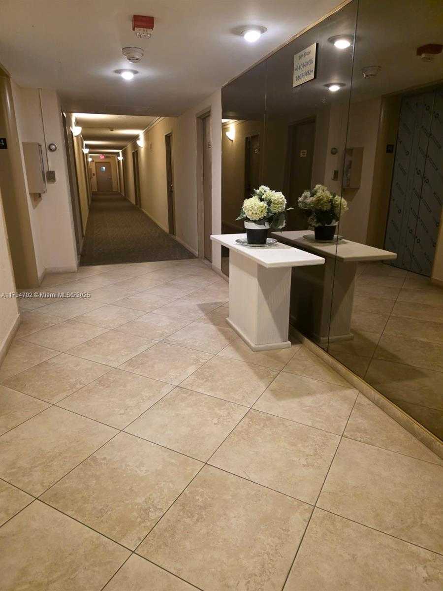 Small Image of 9225 COLLINS AVE #1409, Surfside Number 37
