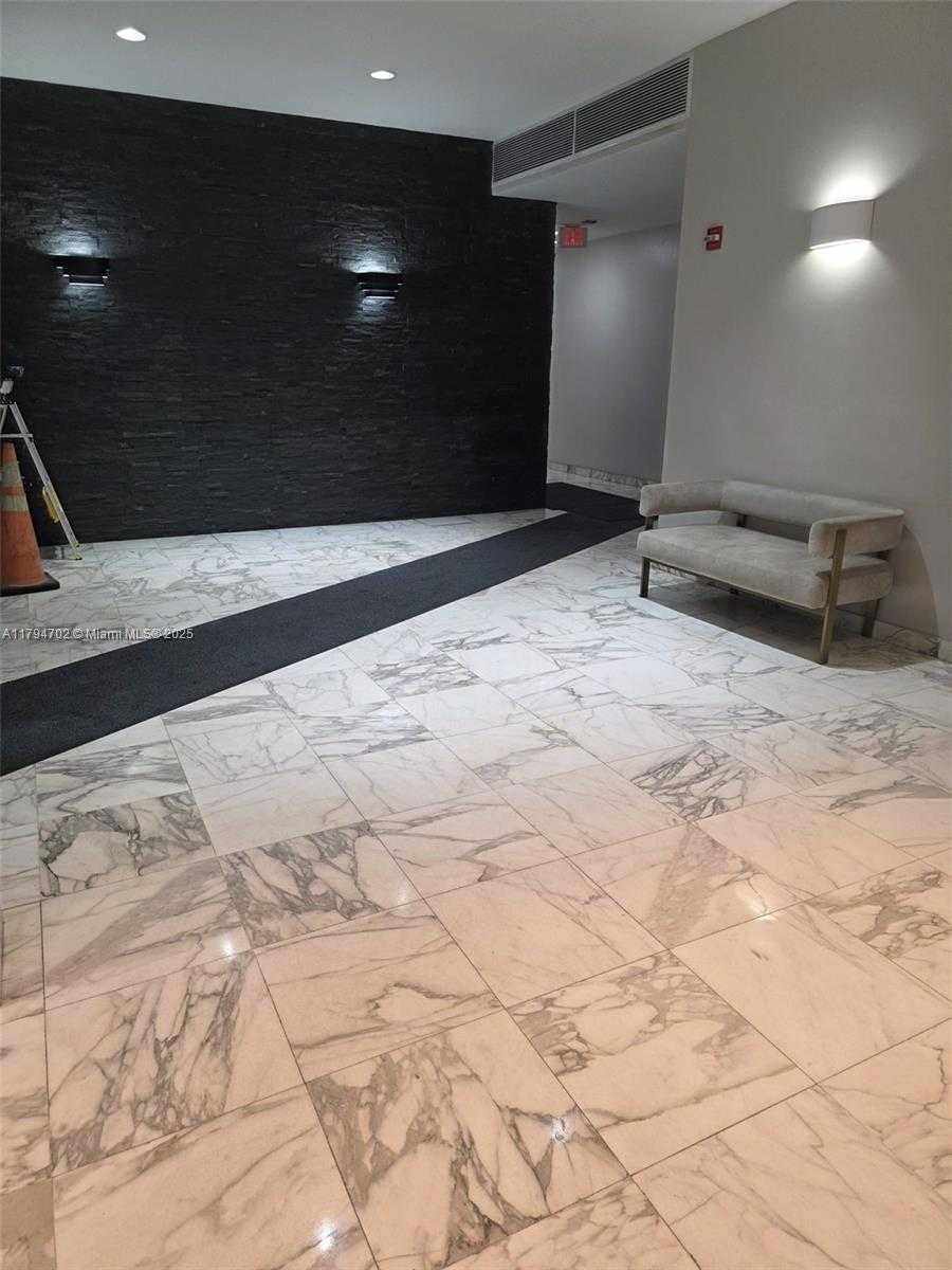 Small Image of 9225 COLLINS AVE #1409, Surfside Number 39