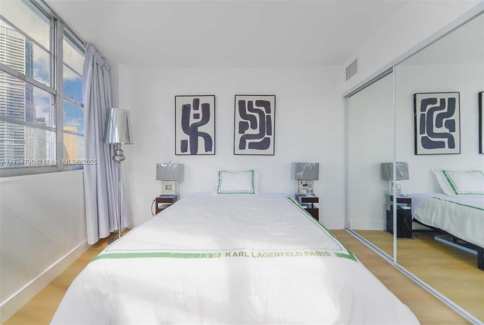 Small Image of 801 BRICKELL BAY DR #1962, Miami Number 9