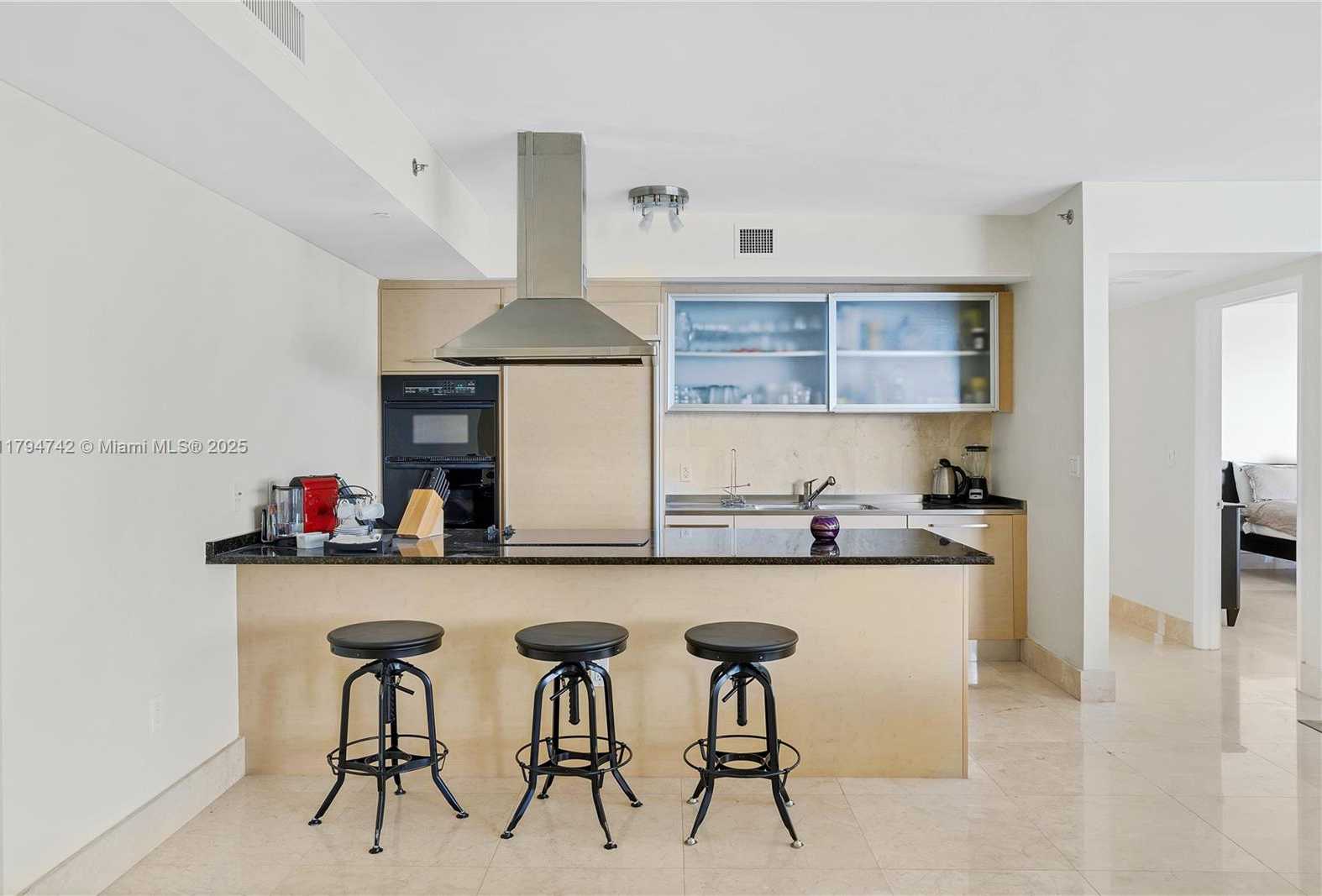Small Image of 1850 SOUTH OCEAN DR #1410, Hallandale Beach Number 11