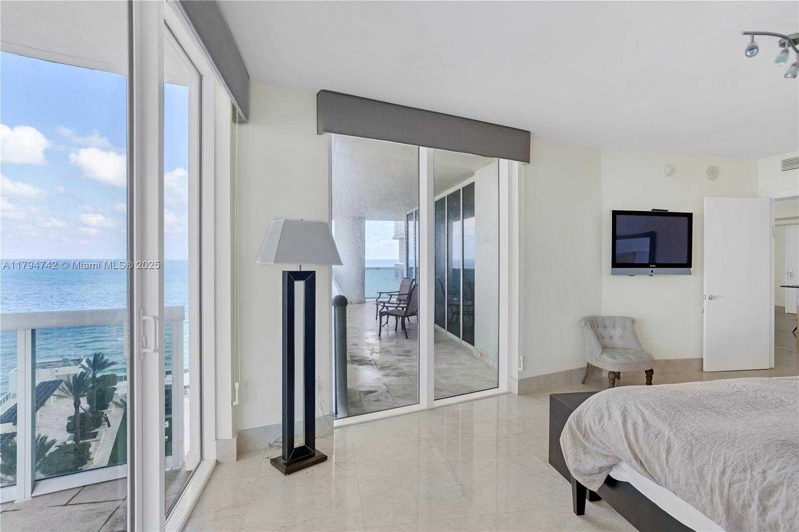 Small Image of 1850 SOUTH OCEAN DR #1410, Hallandale Beach Number 18