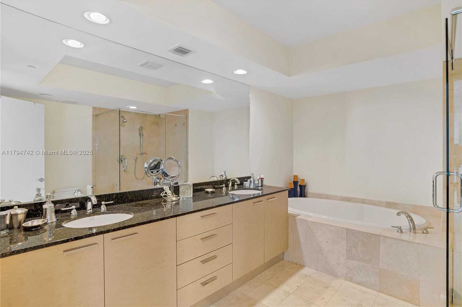 Small Image of 1850 SOUTH OCEAN DR #1410, Hallandale Beach Number 20