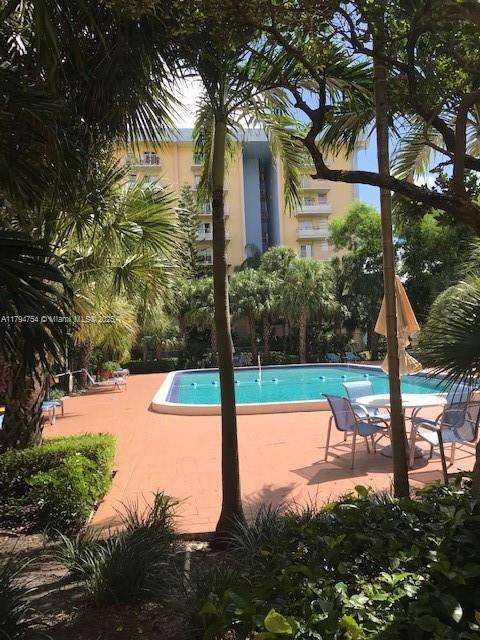 Small Image of 801 #204W, Miami Number 12