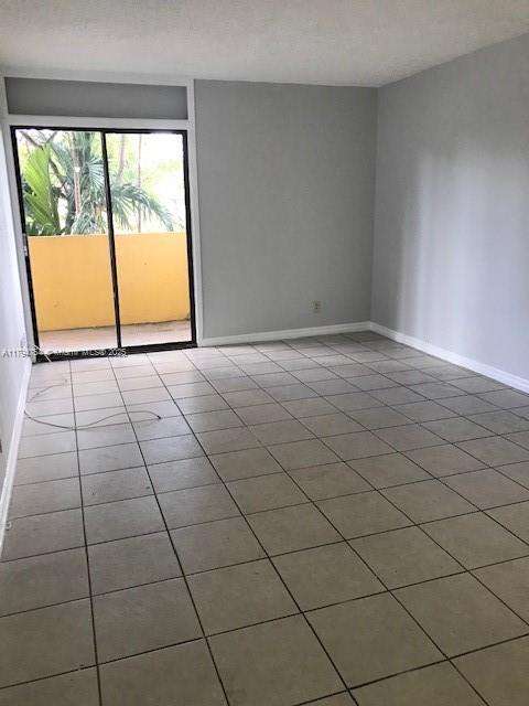 Small Image of 801 #204W, Miami Number 7