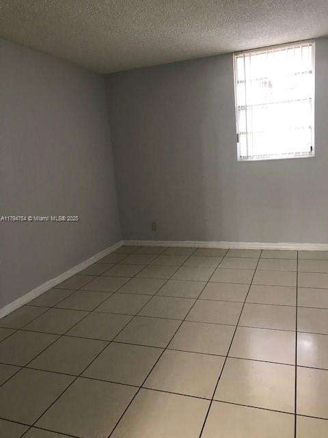 Small Image of 801 #204W, Miami Number 8