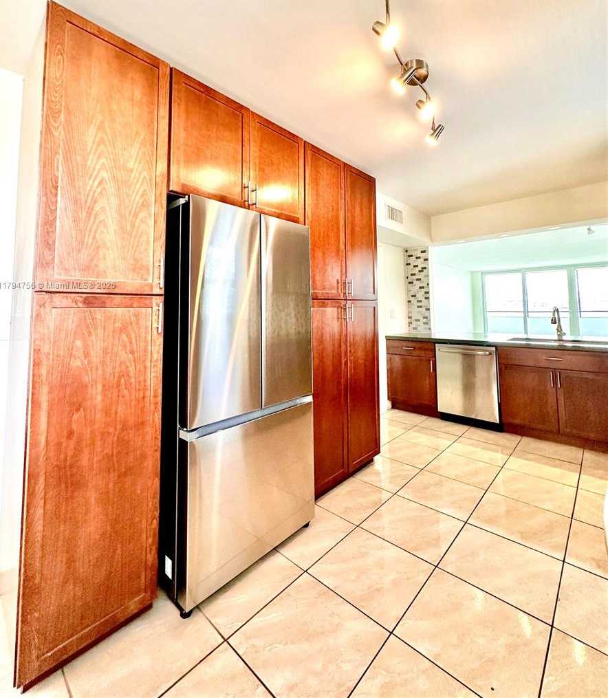 Small Image of 1175 NORTH EAST MIAMI GARDENS DR #311E, Miami Number 15
