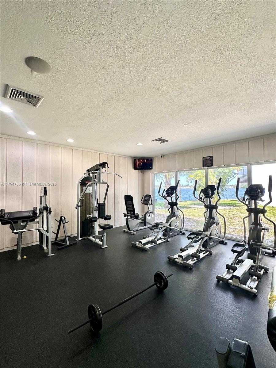 Small Image of 1175 NORTH EAST MIAMI GARDENS DR #311E, Miami Number 17