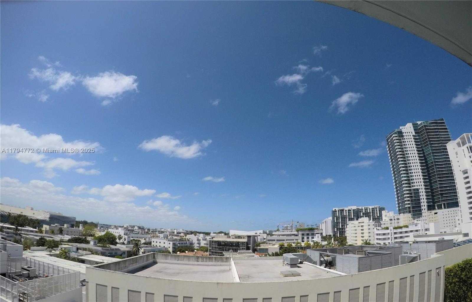 Small Image of 1800 COLLINS AVE #8A, Miami Beach Number 2