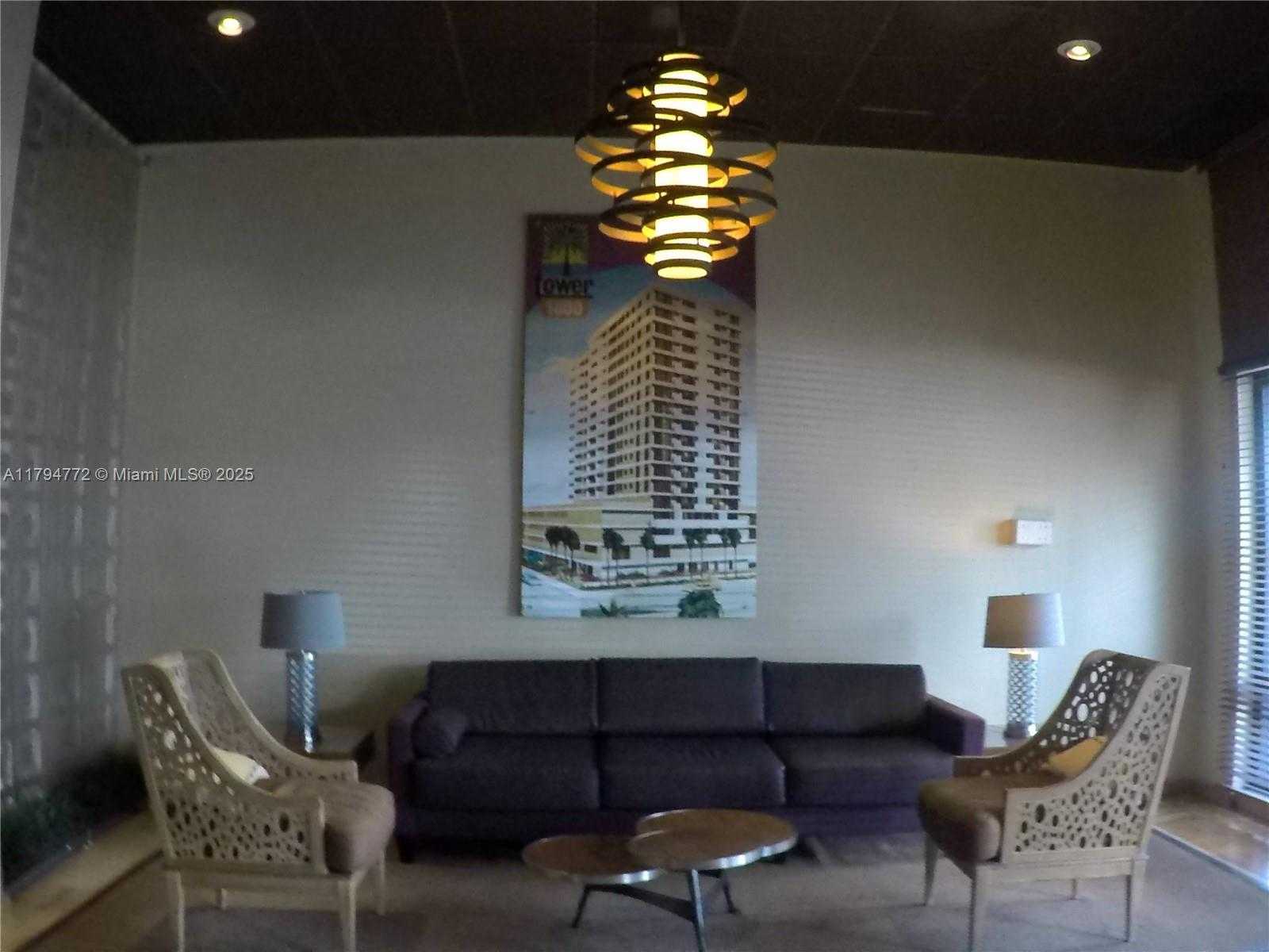 Small Image of 1800 COLLINS AVE #8A, Miami Beach Number 26