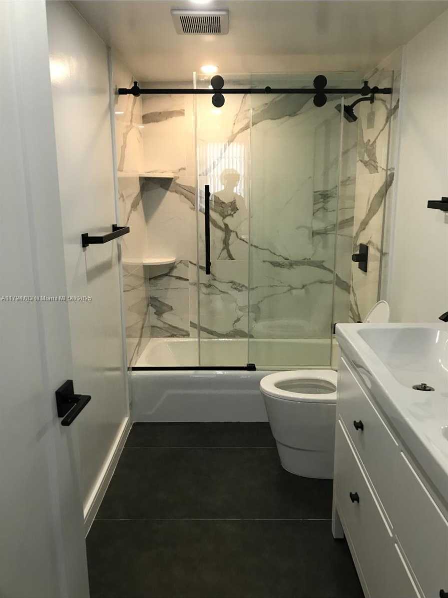 Small Image of 251 174TH ST #1009, Sunny Isles Beach Number 18