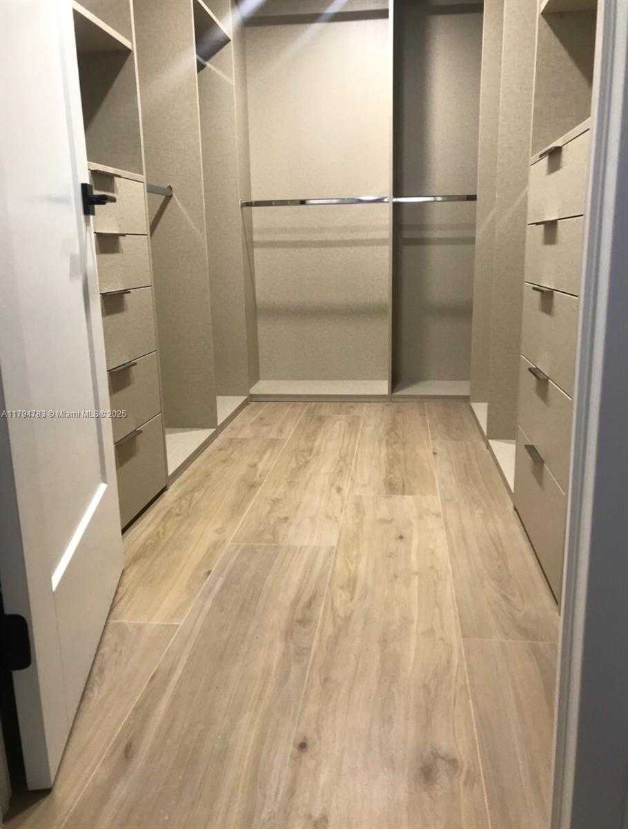 Small Image of 251 174TH ST #1009, Sunny Isles Beach Number 26