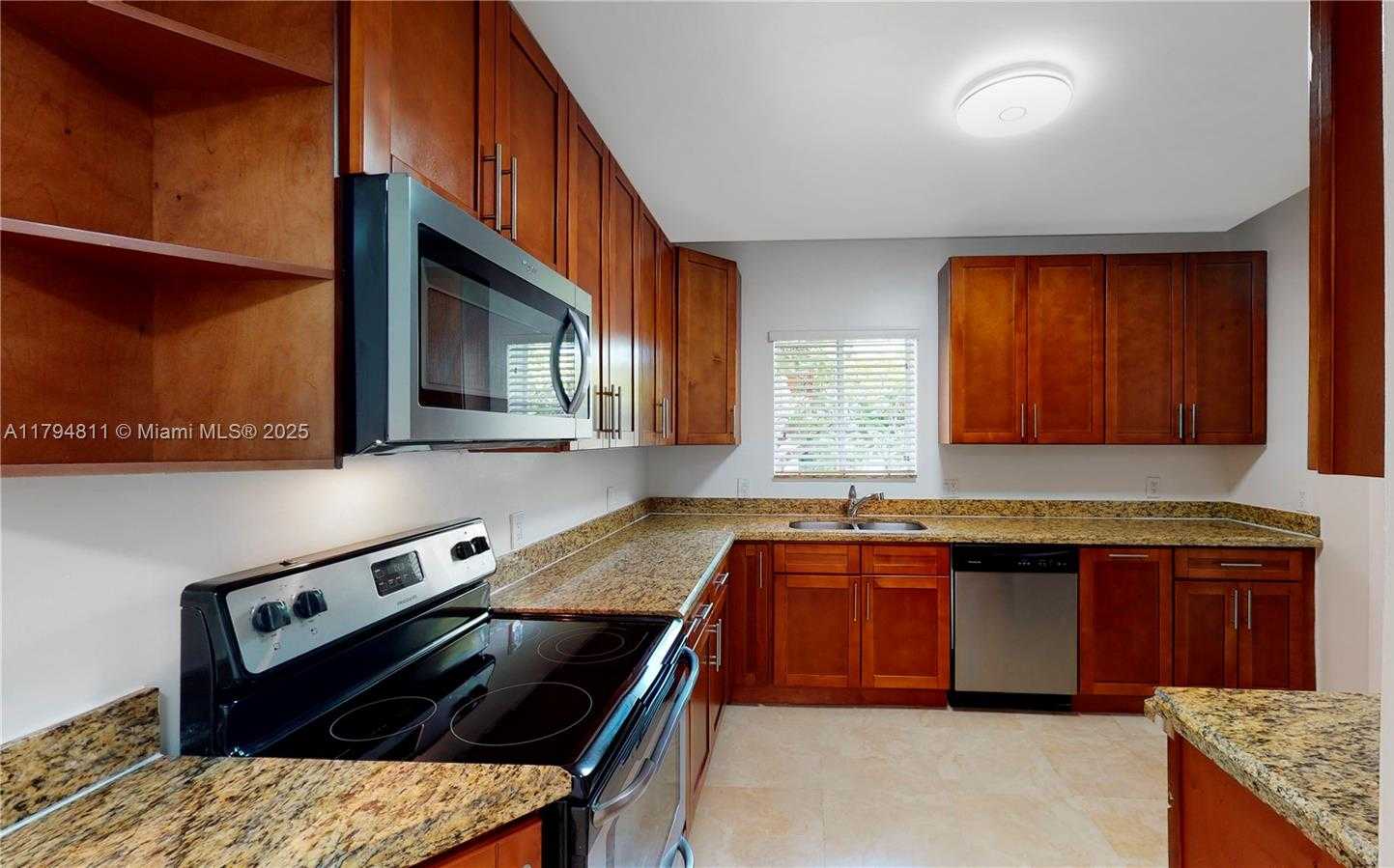 Small Image of 2915 SOUTH WEST 24 ST #2915, Miami Number 10