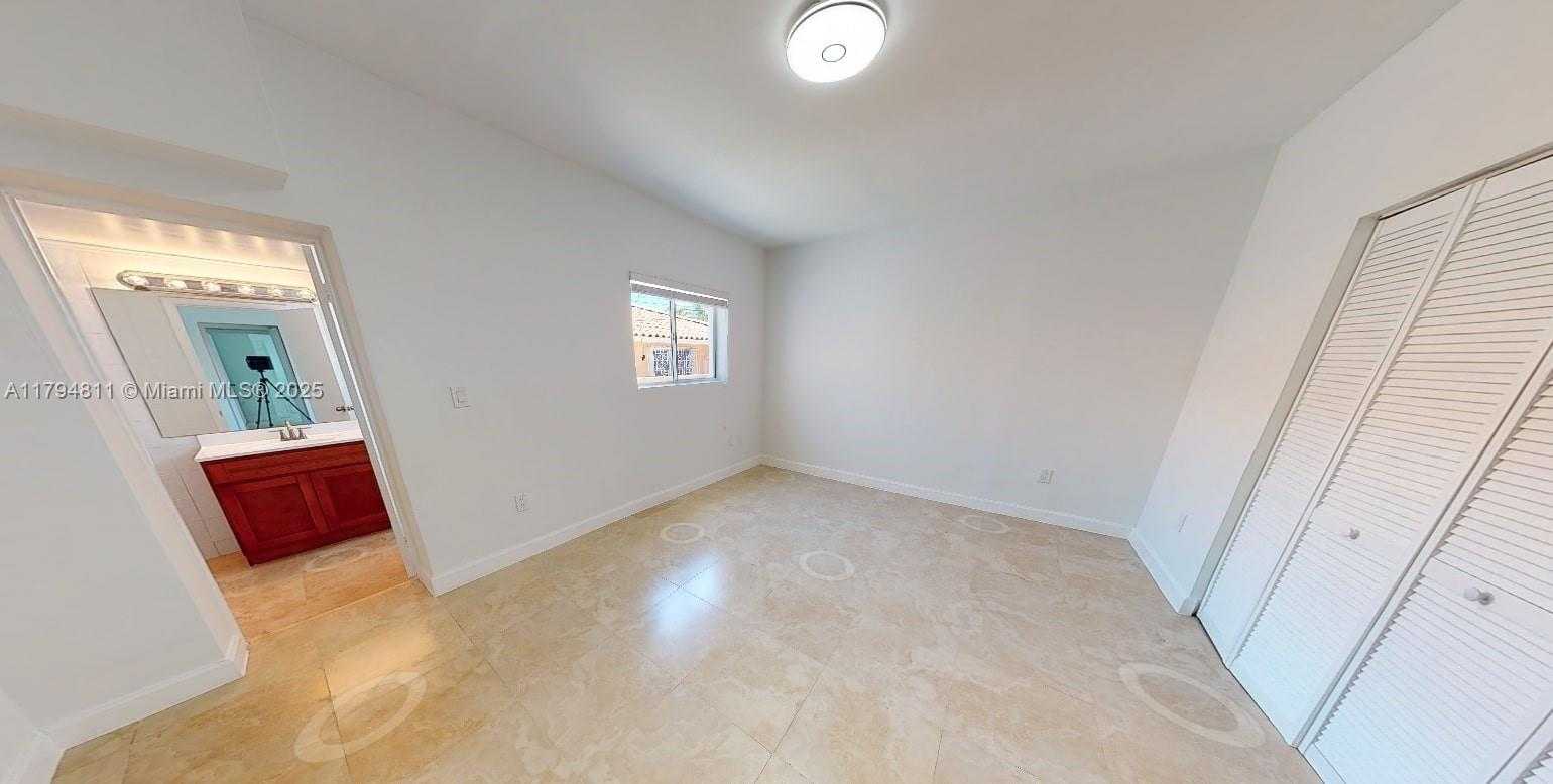 Small Image of 2915 SOUTH WEST 24 ST #2915, Miami Number 16