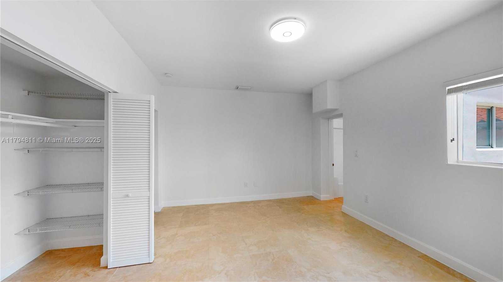 Small Image of 2915 SOUTH WEST 24 ST #2915, Miami Number 17
