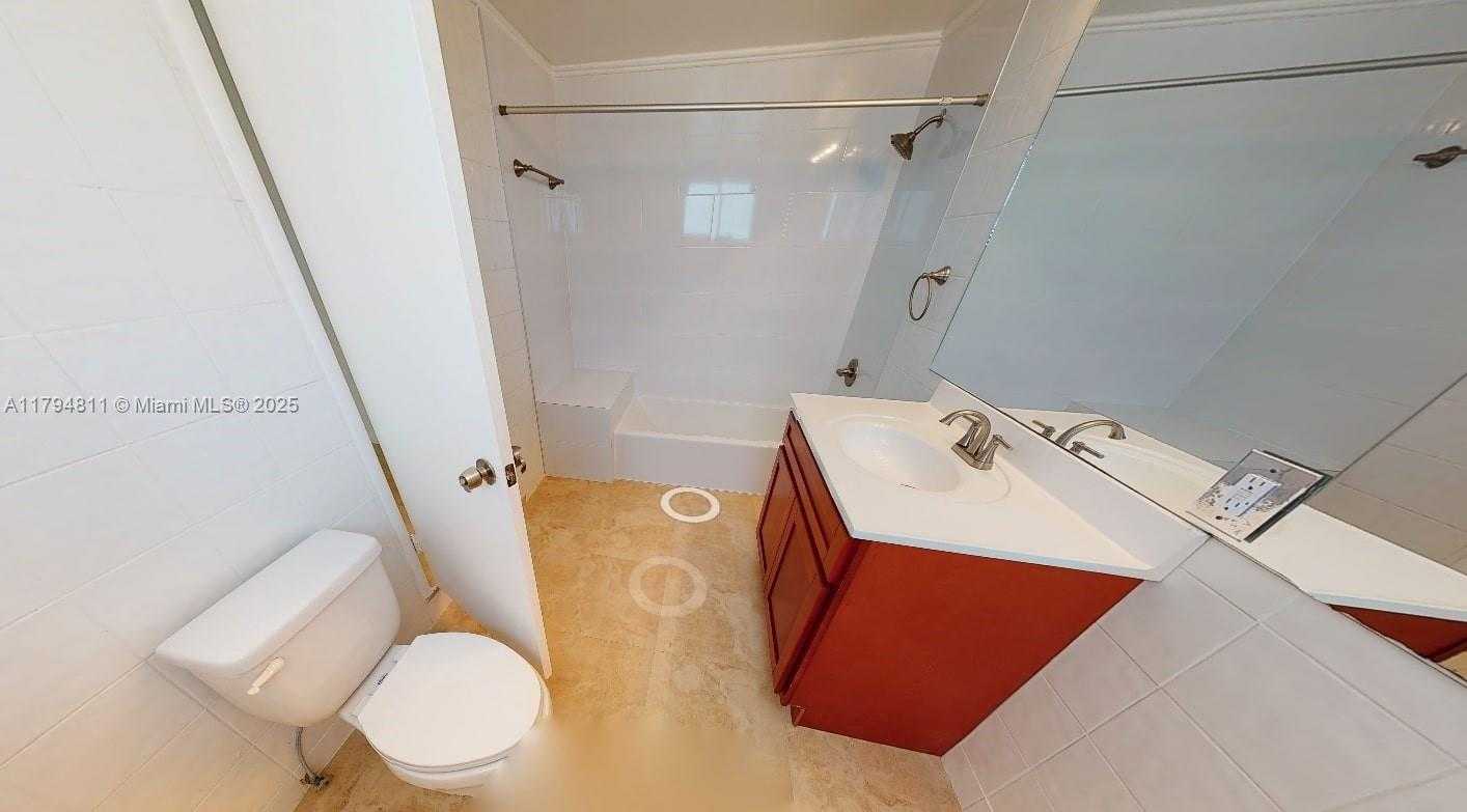 Small Image of 2915 SOUTH WEST 24 ST #2915, Miami Number 18