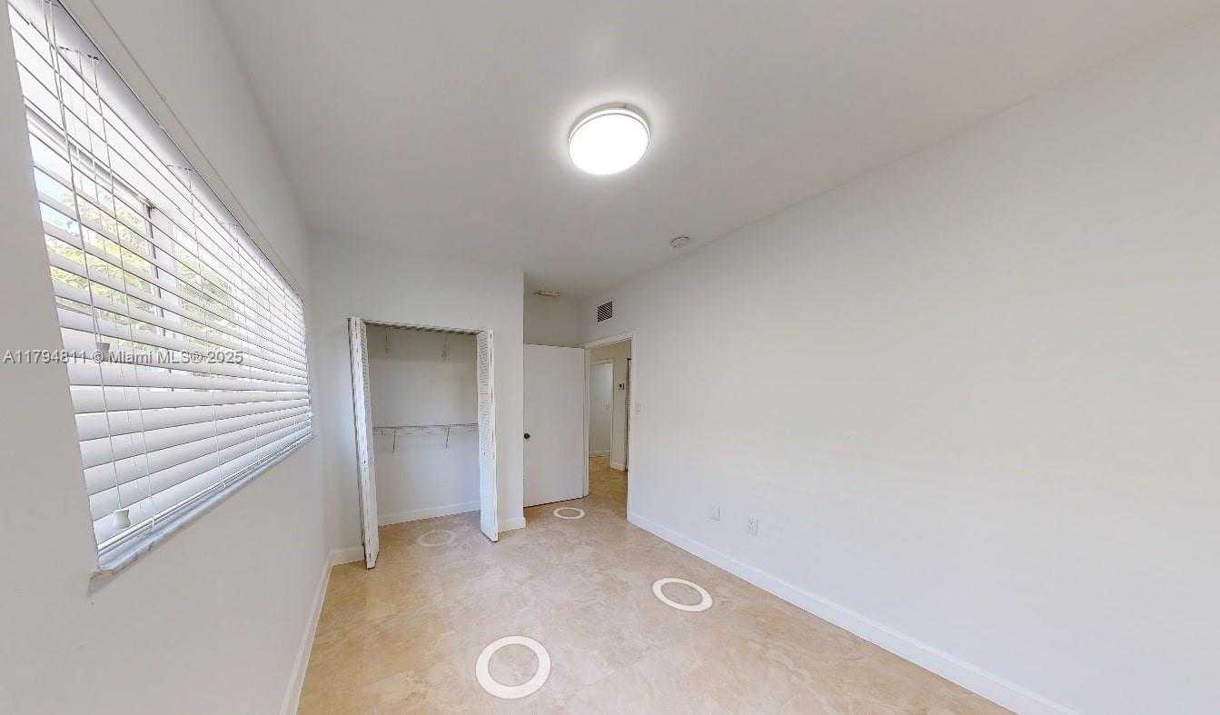 Small Image of 2915 SOUTH WEST 24 ST #2915, Miami Number 21