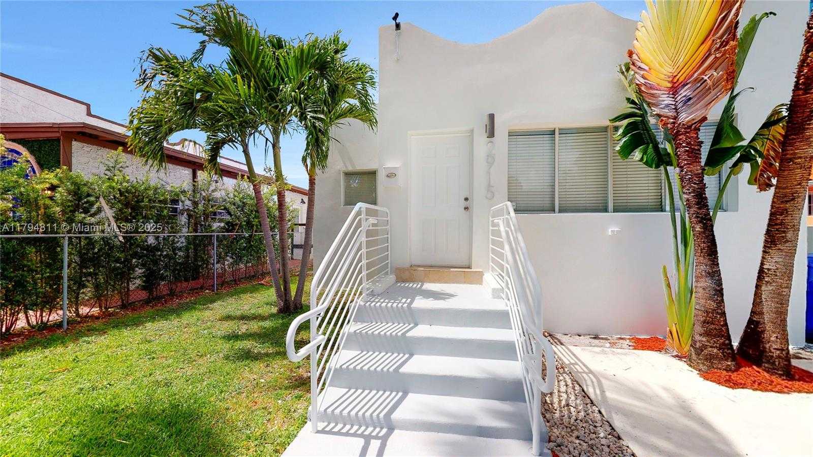 Small Image of 2915 SOUTH WEST 24 ST #2915, Miami Number 30