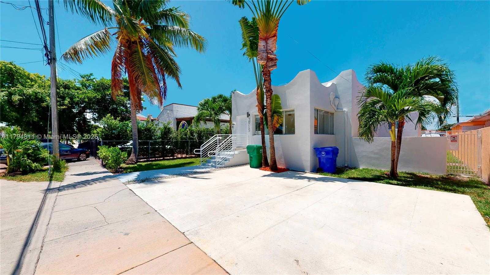 Small Image of 2915 SOUTH WEST 24 ST #2915, Miami Number 32