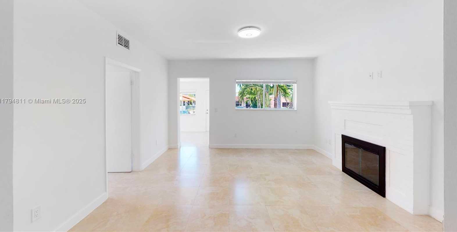 Small Image of 2915 SOUTH WEST 24 ST #2915, Miami Number 7