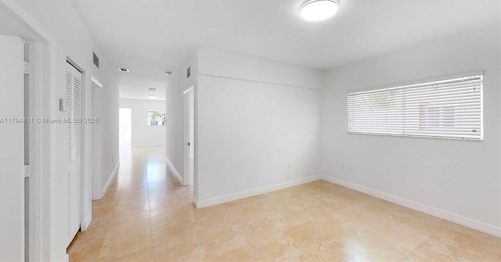 Small Image of 2915 SOUTH WEST 24 ST #2915, Miami Number 8