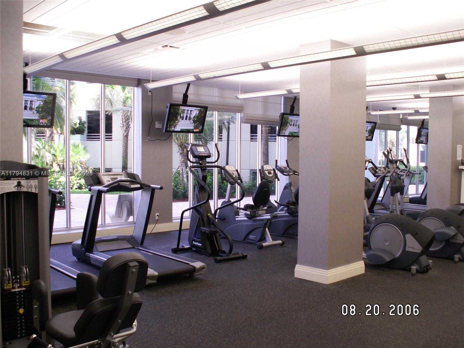 Small Image of 3801 SOUTH OCEAN DR #1K, Hollywood Number 12