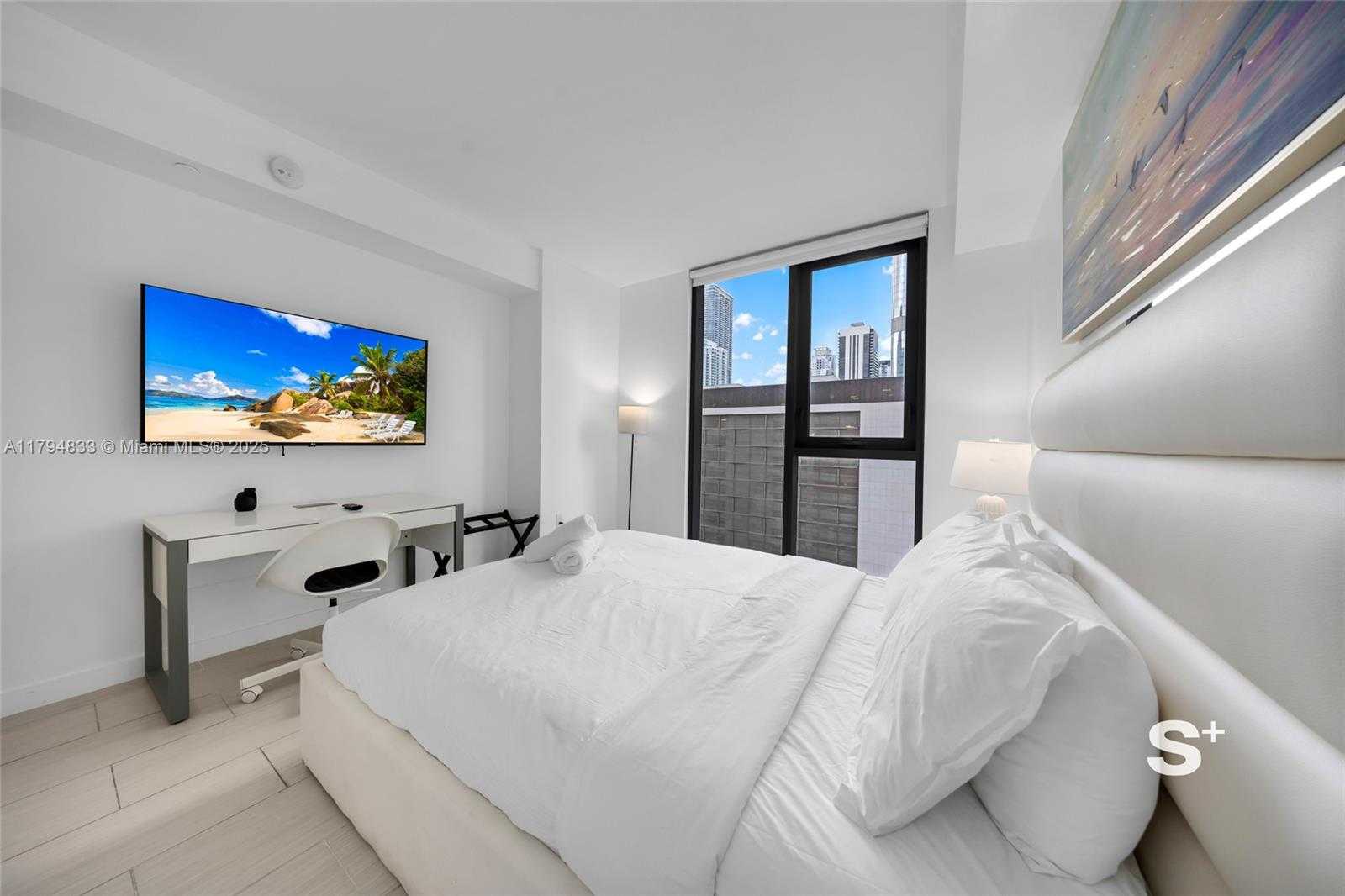 Small Image of 31 SOUTH EAST 6TH ST #1407, Miami Number 14