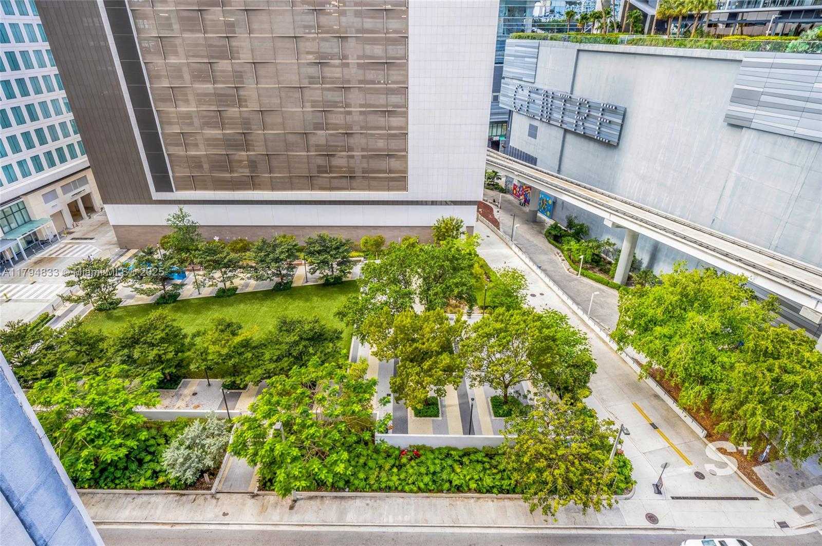 Small Image of 31 SOUTH EAST 6TH ST #1407, Miami Number 24