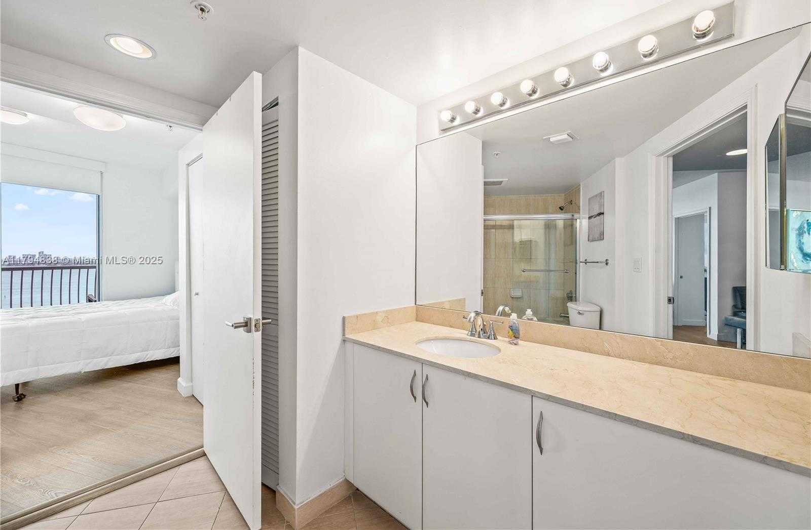 Small Image of 1750 NORTH BAYSHORE DR #1801, Miami Number 26