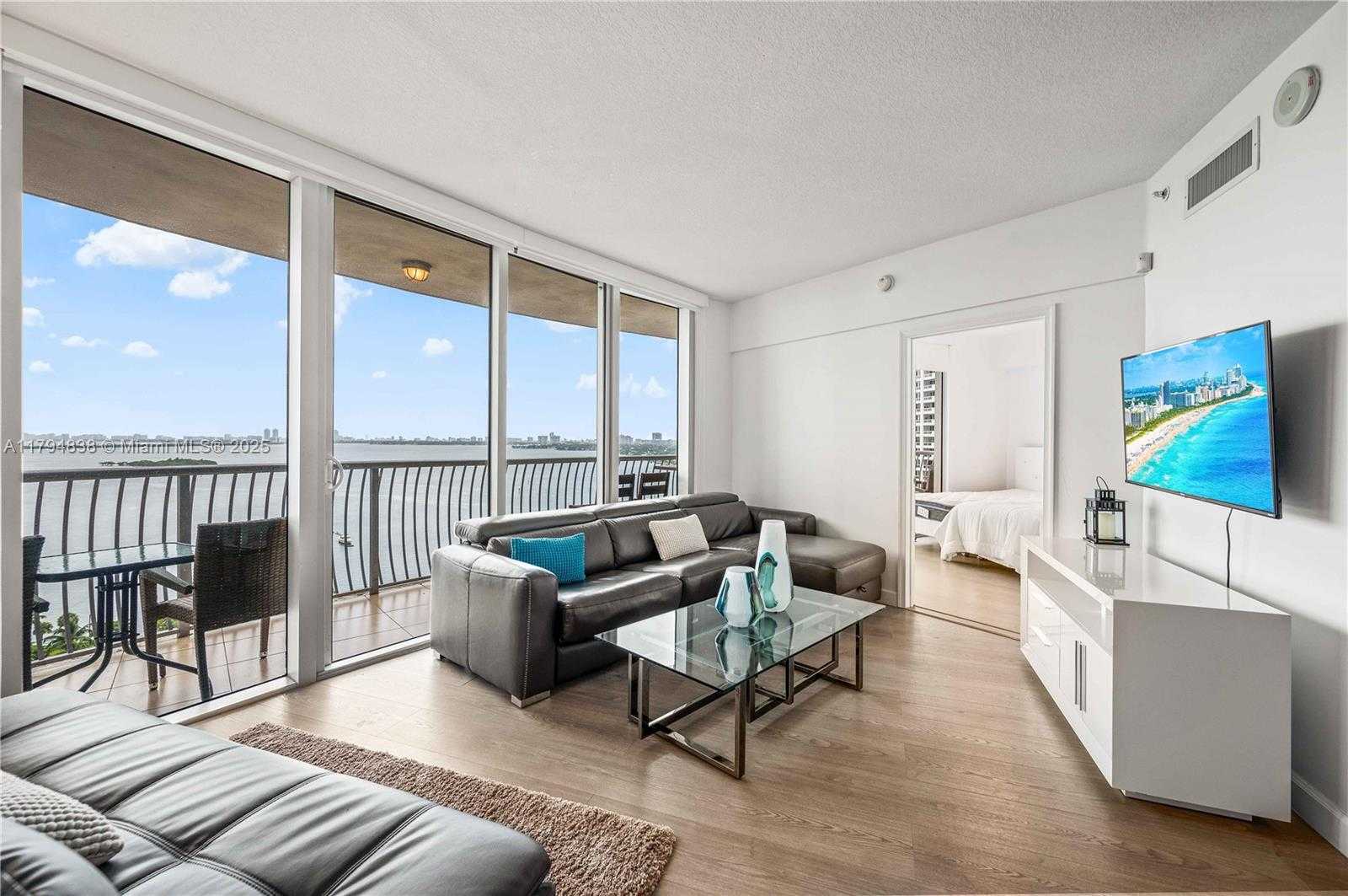 Small Image of 1750 NORTH BAYSHORE DR #1801, Miami Number 8