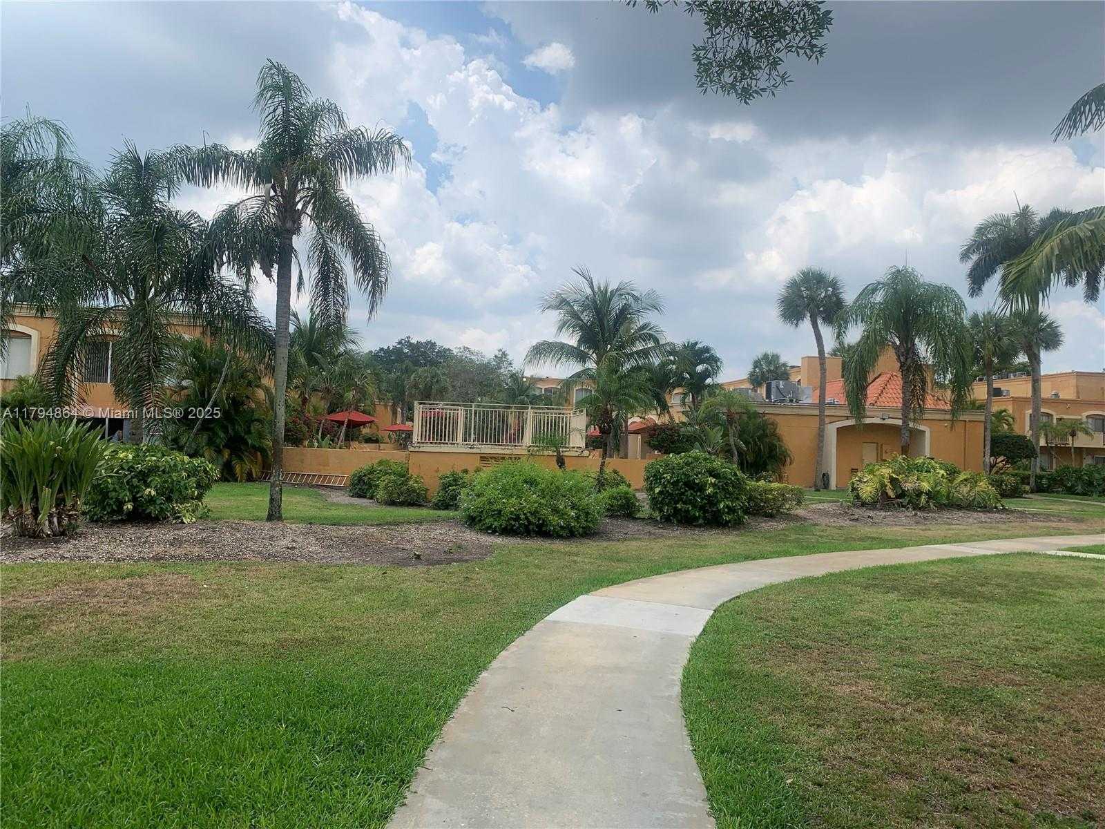 Small Image of 17901 #Q204, Hialeah Number 25