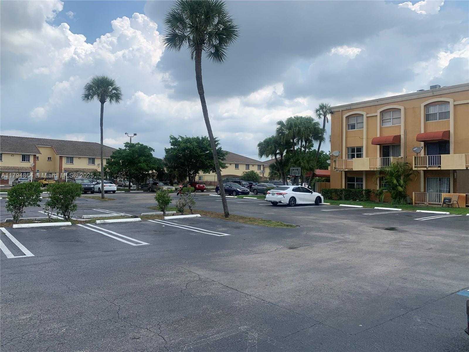 Small Image of 17901 #Q204, Hialeah Number 27