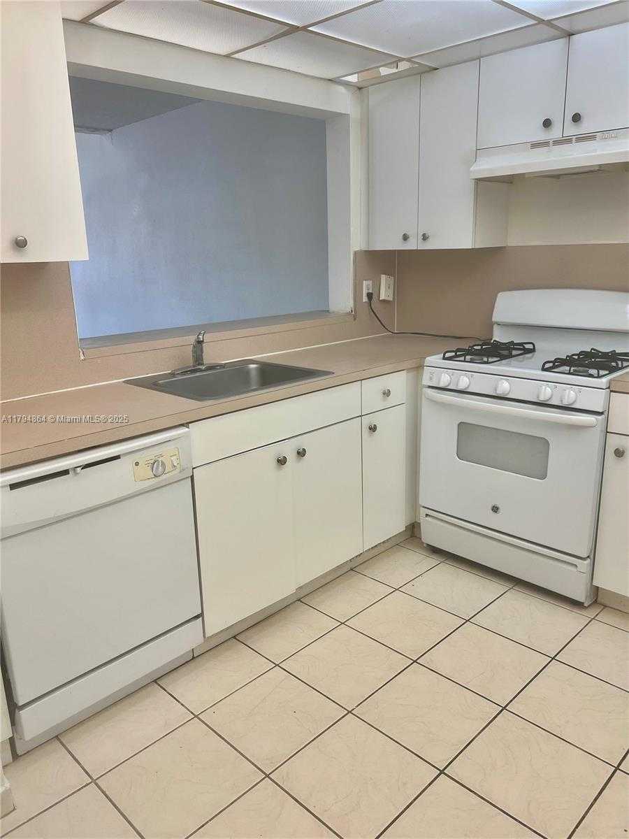 Small Image of 17901 #Q204, Hialeah Number 7