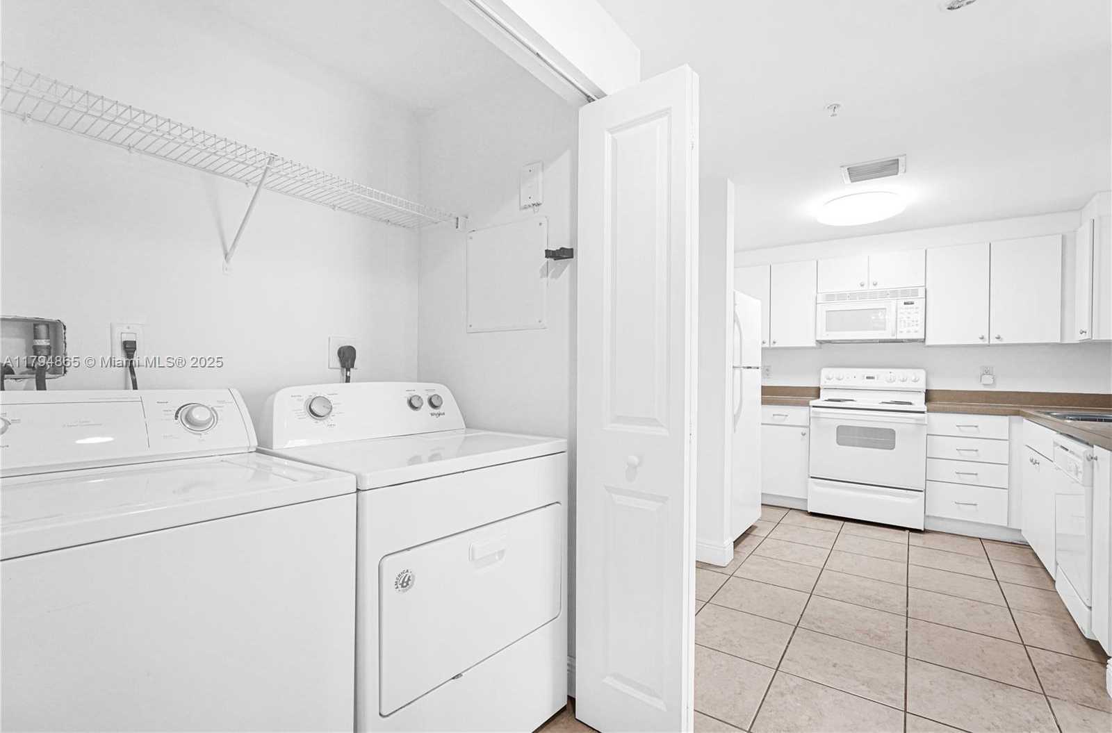 Small Image of 1250 #812, Miami Number 12