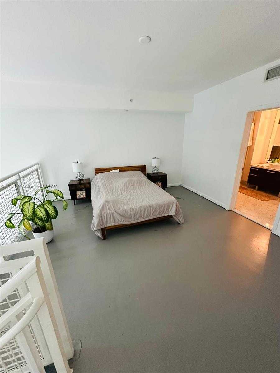 Small Image of 253 NORTH EAST 2ND ST #412, Miami Number 39