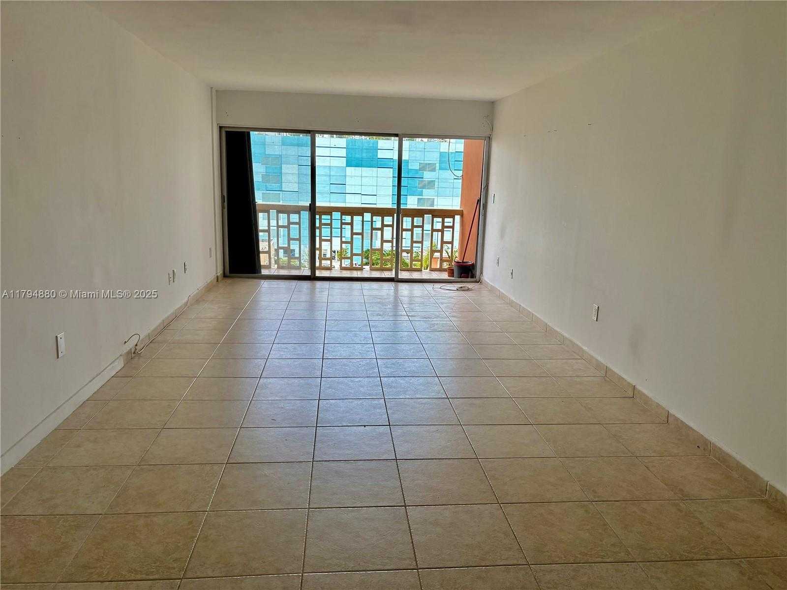Small Image of 600 NORTH EAST 25TH ST #PHF, Miami Number 2