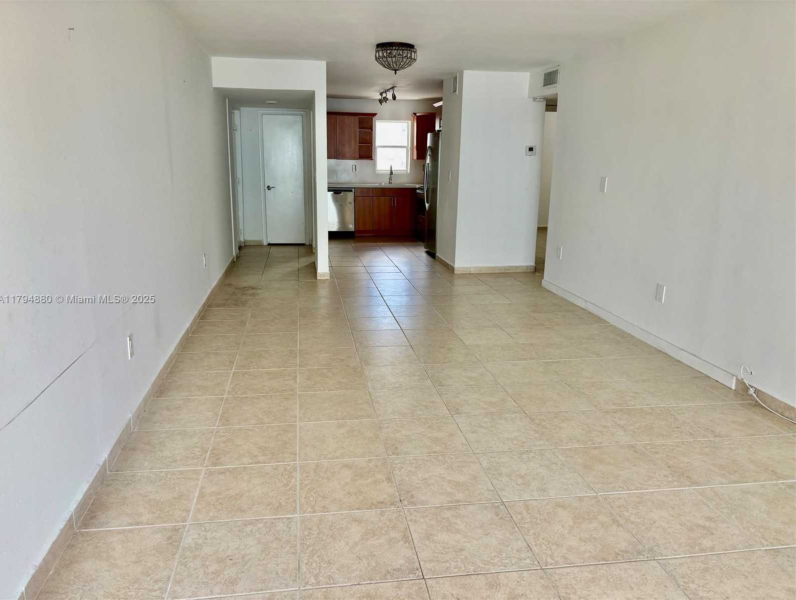 Small Image of 600 NORTH EAST 25TH ST #PHF, Miami Number 6